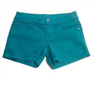 Celebrity Pink shorts green size 5